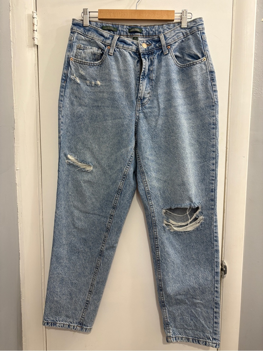 Light Blue Distressed High-Waist Women’s Jeans